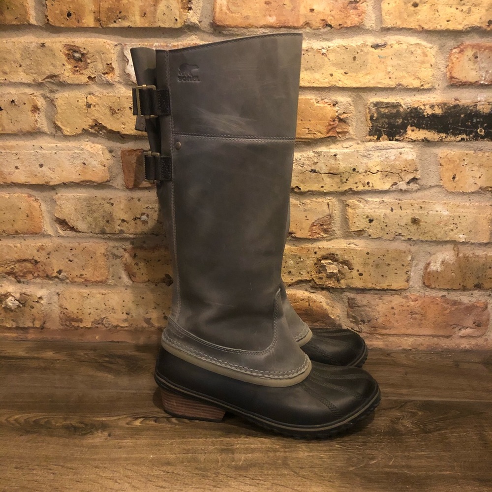 LIKE NEW Sorel Boots